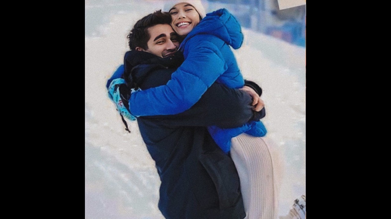 Afra Saraçoğlu and Mert Ramazan Demir first snow