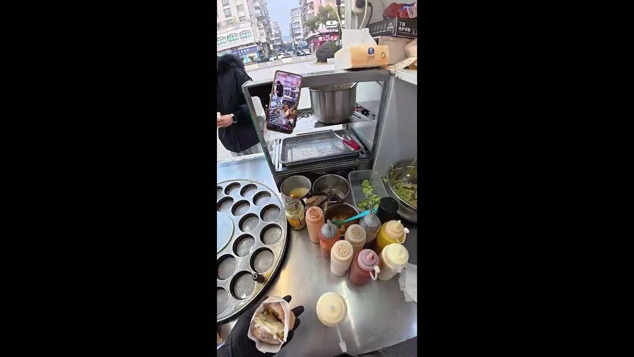 street snacks live broadcast