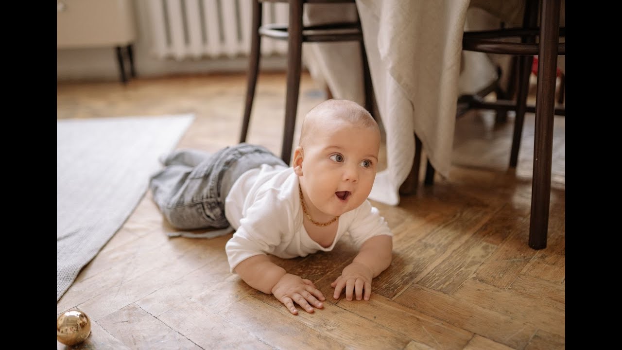 ❤️ Bébé rampe ...dans le mauvais sens ?