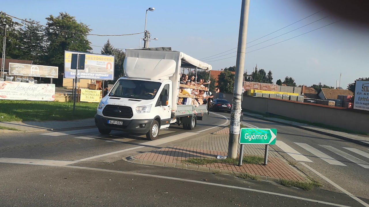 Magl&oacute;d - Sz&uuml;reti felvonul&aacute;s, k&ouml;rforgalom :) 2018.09.08