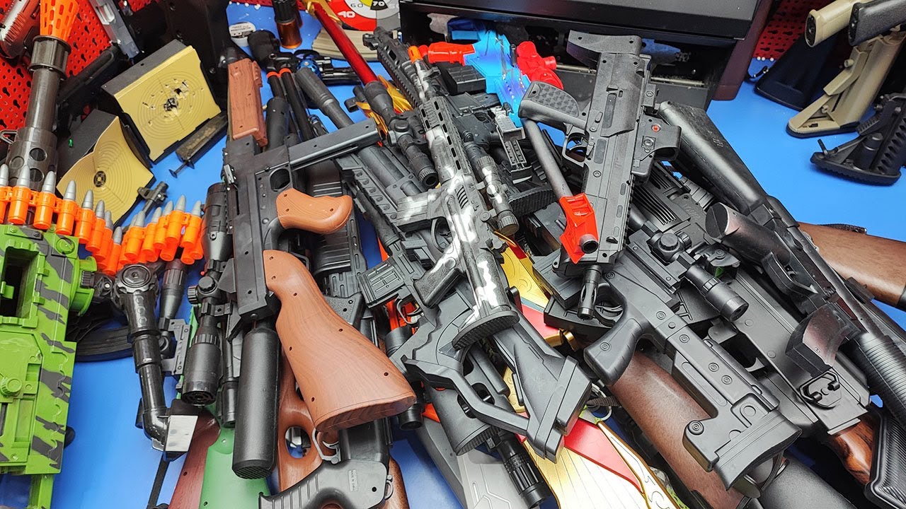 Box of Toy Guns ! Military Assault rifles - Nerf & Airsoft Toys