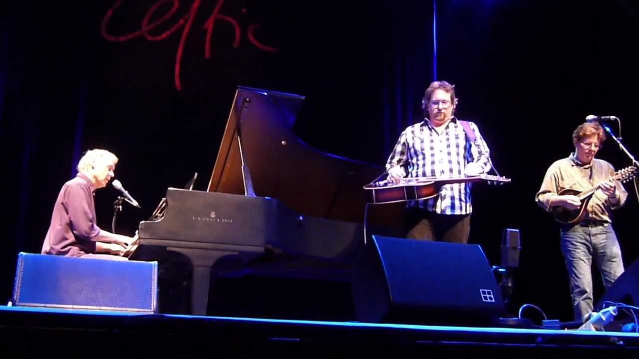 Bruce Hornsby, Jerry Douglas, Tim O'Brien - 'Mandolin Rain' live (Celtic Connections 2012)