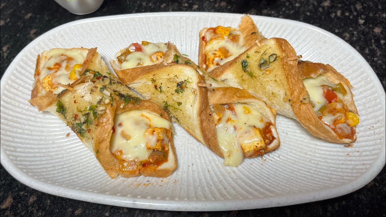 Veg Zingy Parcel without oven | Domino’s Style Veg Parcel Recipe | Cheesy Veg Paneer Bread Parcel