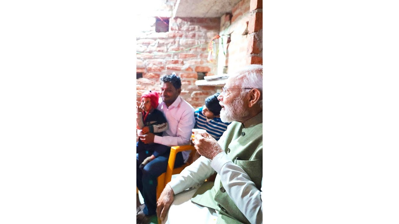 PM Modi's 'Chai Pe Charcha' with 10th crore Ujjwala Yojana beneficiary in Ayodhya