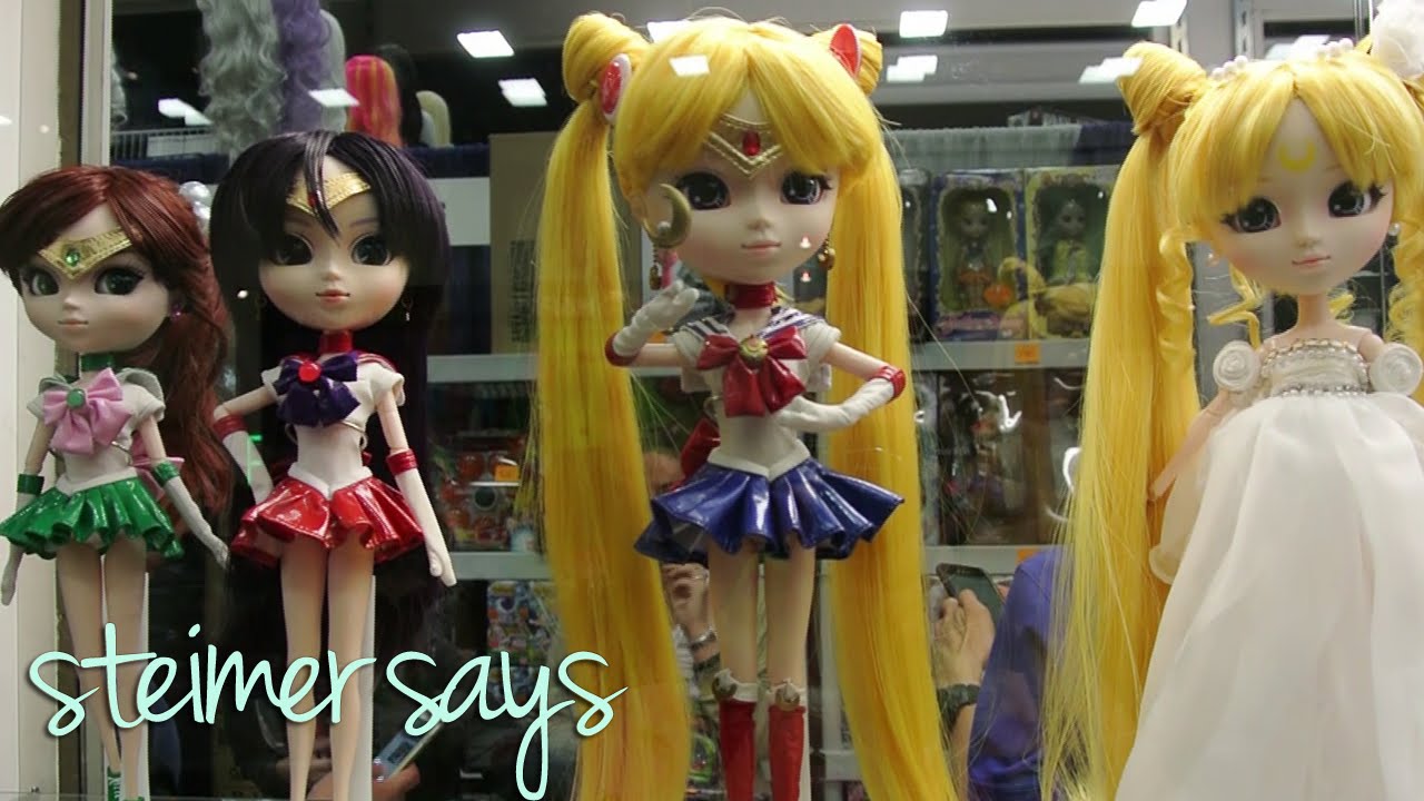 Exploring SDCC's Show Floor with BlondeNerd (Comic Con Vlog)