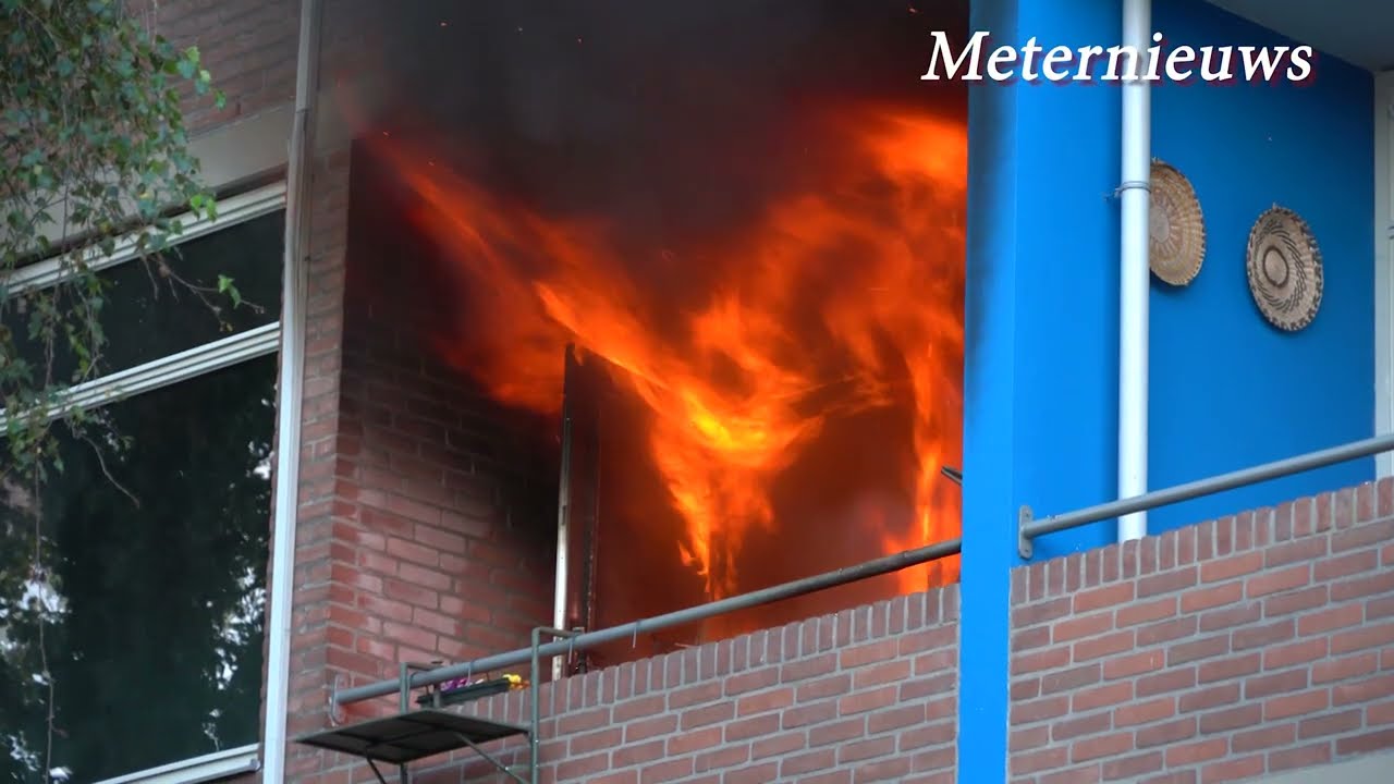 Uitslaande woningbrand Groningen