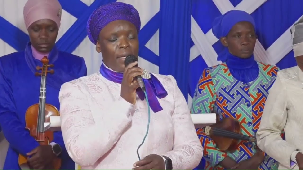 HOLY FOREVER (COVER) YAYA KILIMANI ALTARE