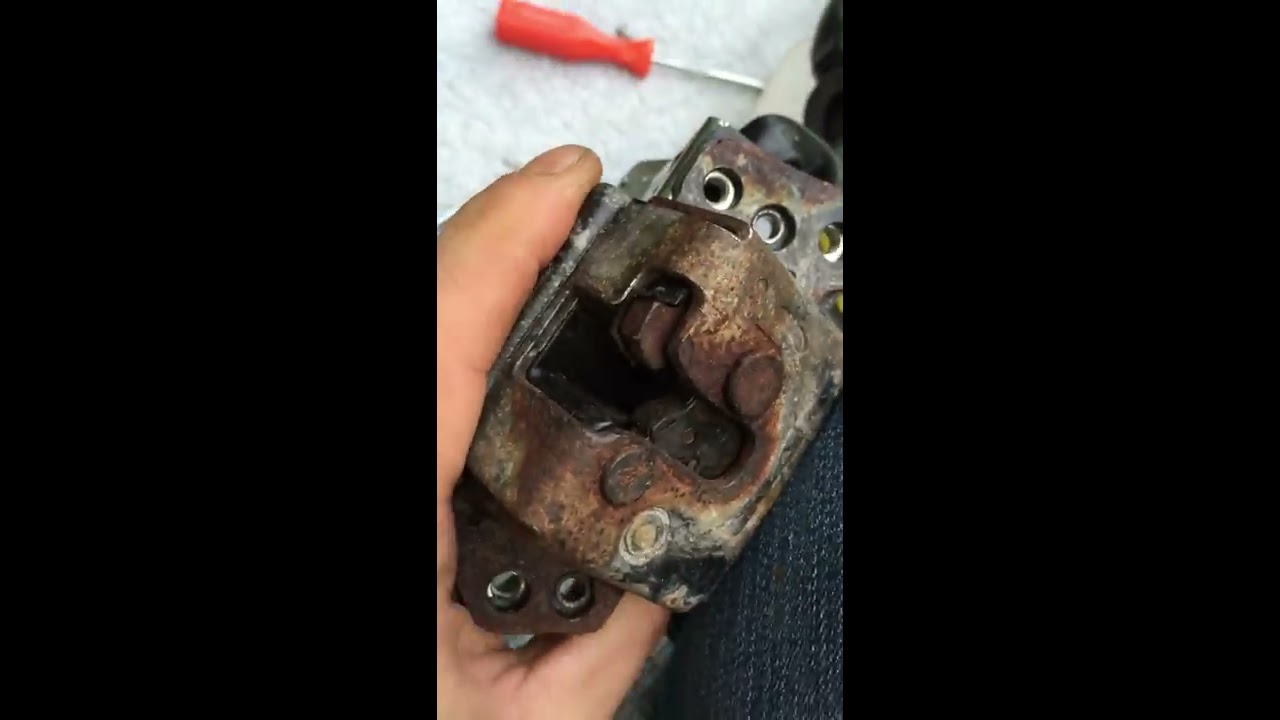 Stuck open or closed rusty Tailgate Latch fix for 2003-2009 Toyota 4Runner