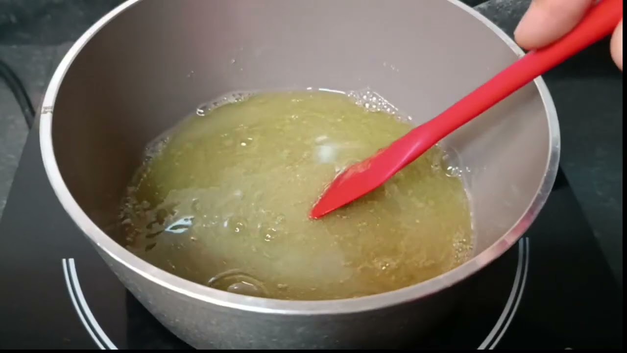Torta de travessa com caramelo salgado 