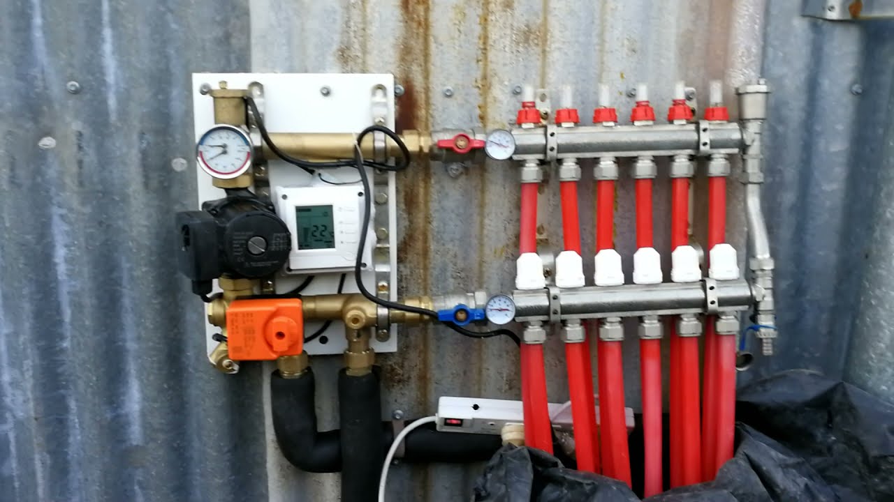 Solar hydronic floor heating. Free home heating from the sun, looks like it works....Pt2