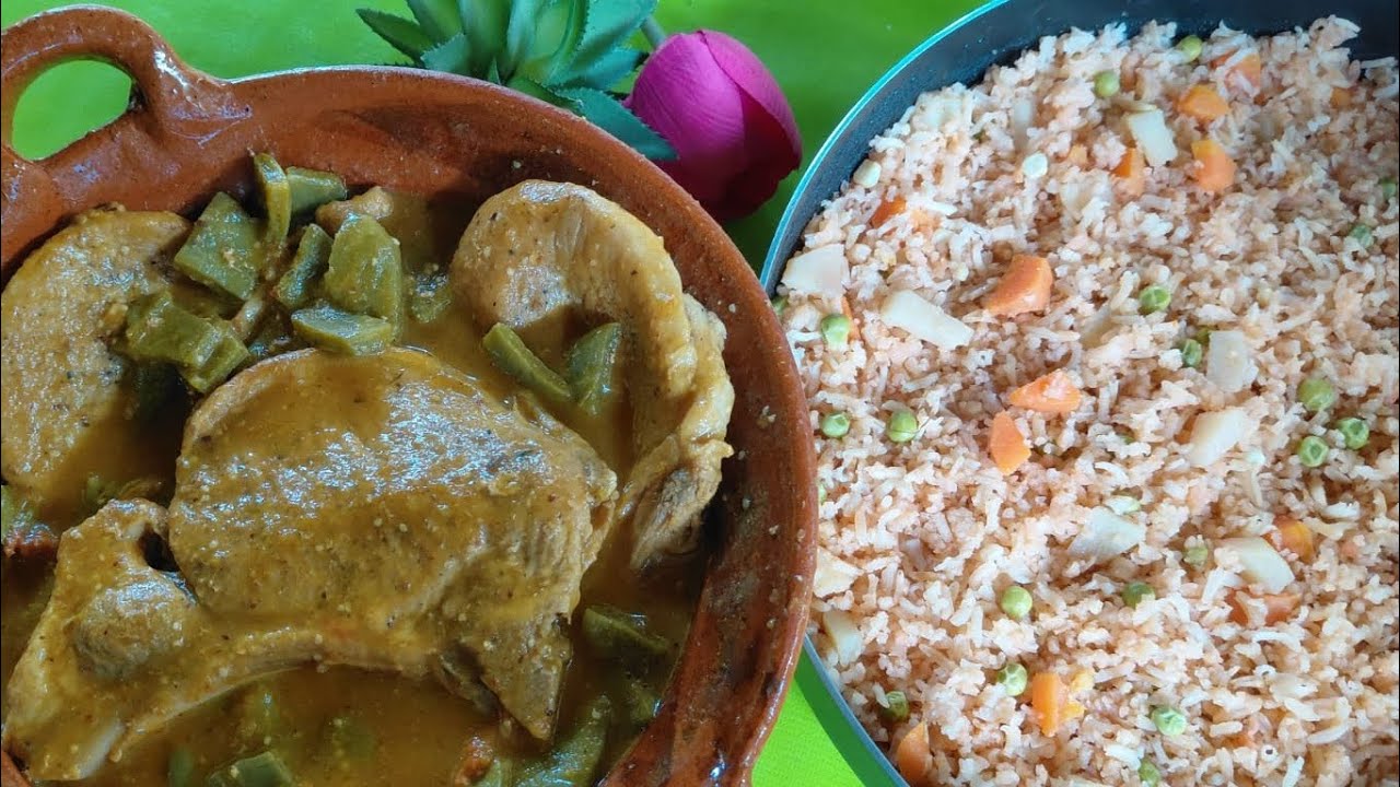 Deliciosas y sencillas CHULETAS DE PUERCO en salsa de CASCABEL  con nopales 🍴🍲✨️