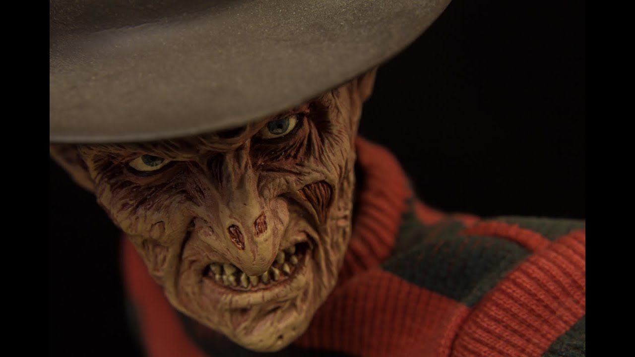 Sideshow Freddy Krueger Premium Format