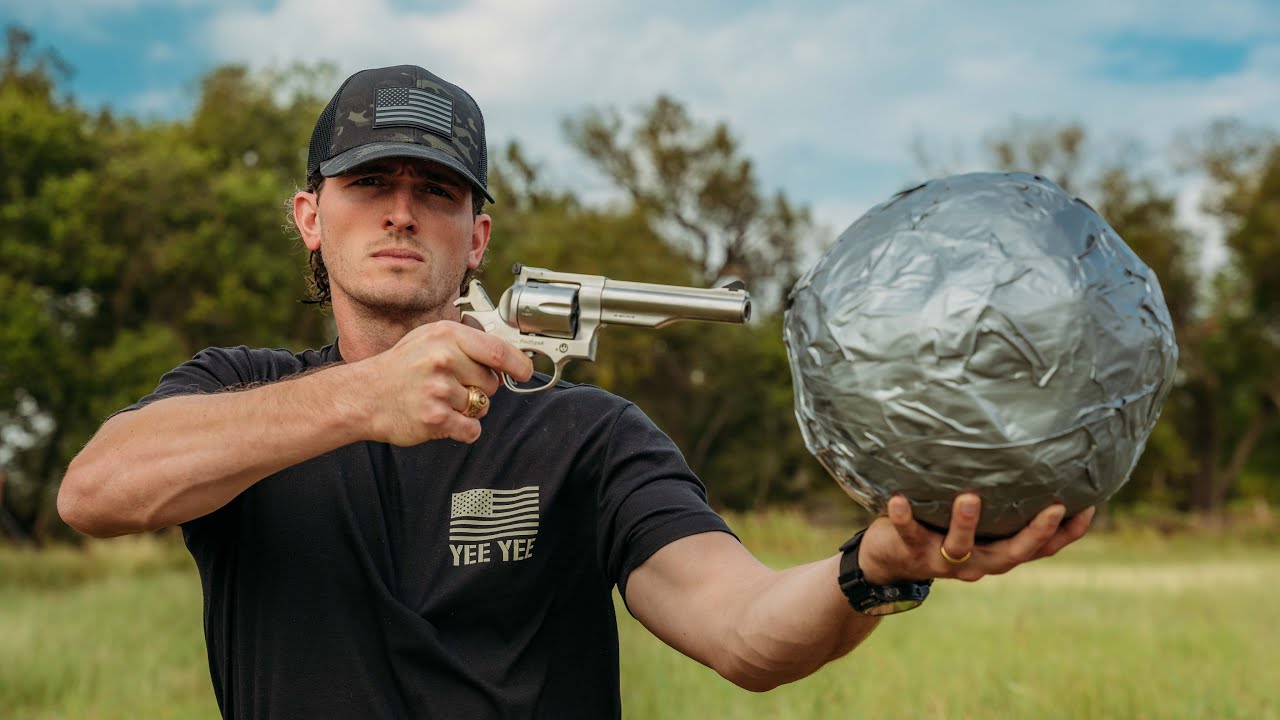 Может ли клейкая лента остановить пулю...?