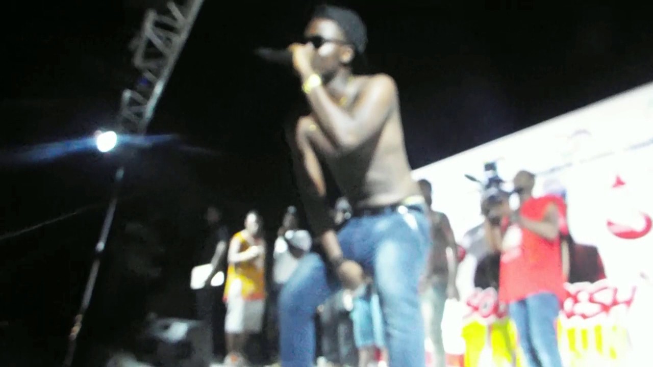 C.I.C performs at Soul Fresh 1M Fan Beach Concert