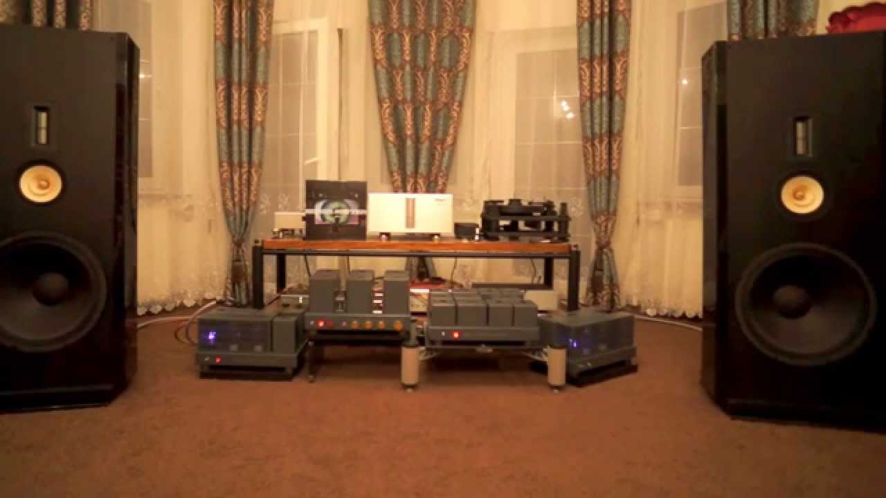 Ardento Alter II napędzane amplifikacją Audio Tekne w SoundRebels