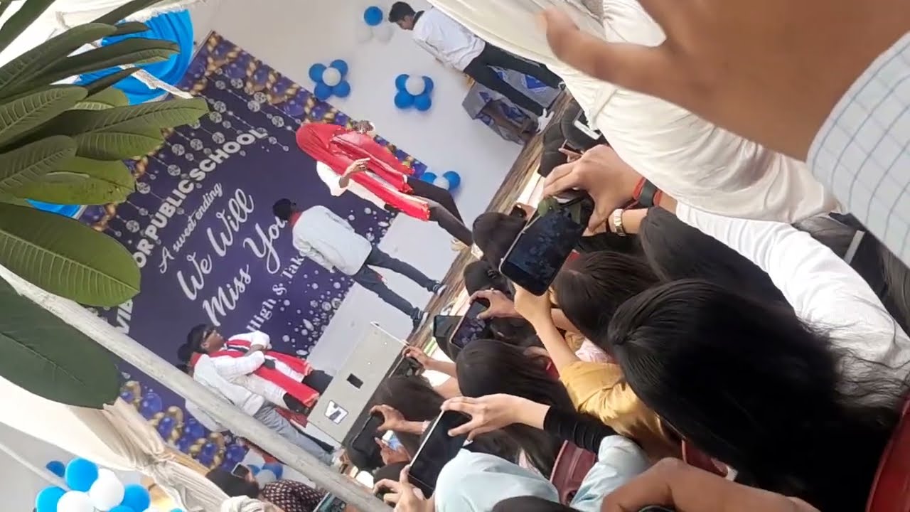 Funny dance video of boys in farewell party.. Vibgyor public school #vibgyorian 