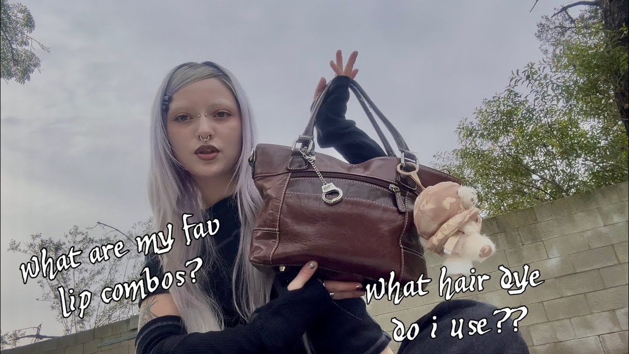 what's in my purse / FAQ