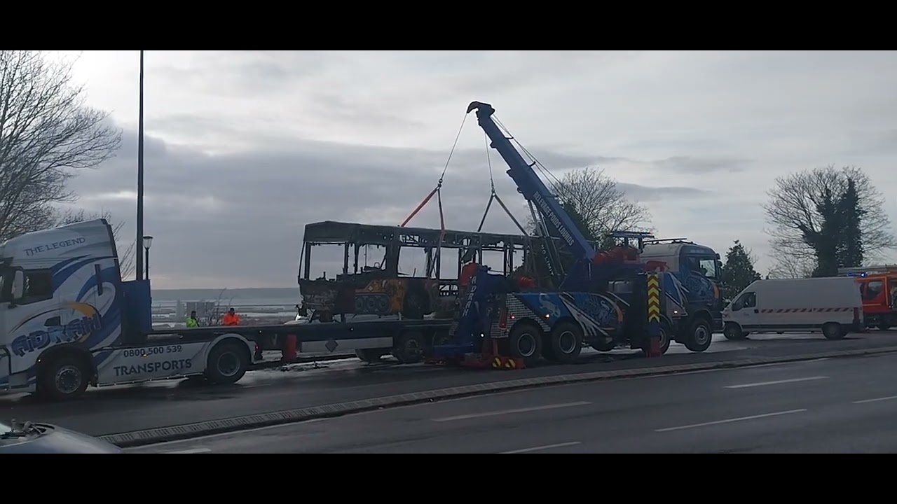 Enlèvement du bus Le Havre incendie 20 décembre 2024