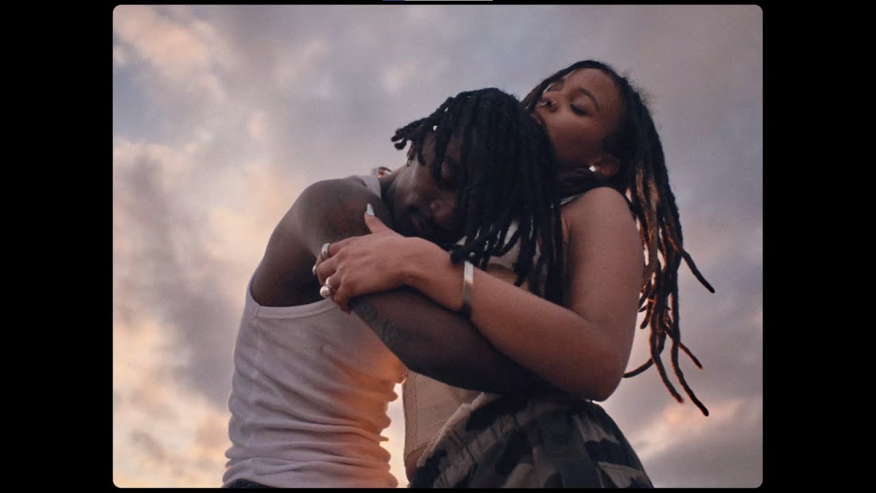 Camille Yembe - Coups de soleil (Clip officiel)