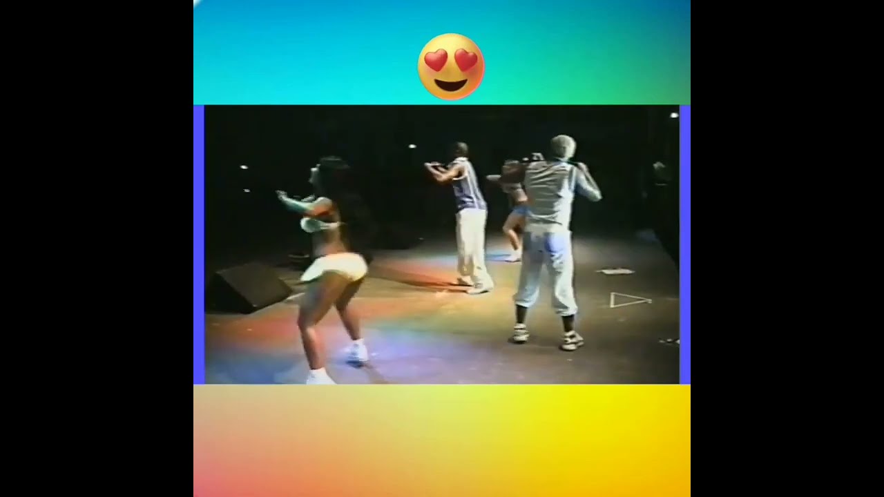 éo tchan(tribo tchan) show ao vivo em 2001 com Sheila mello e Sheila carvalho 😍😍🥰🥰💞💞💖💖👏🏻👏🏻
