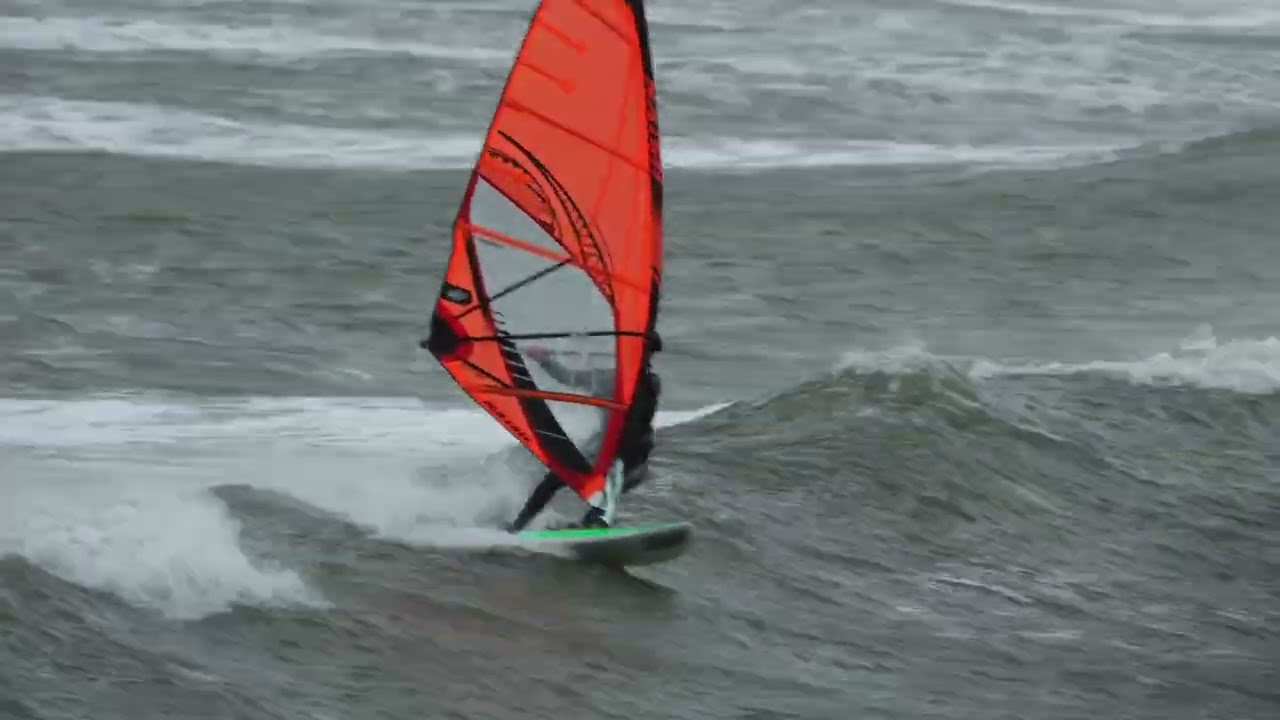 50 knot gusts and 7 degrees - Storm, Darragh at Kimmeridge Bay 7 12 24