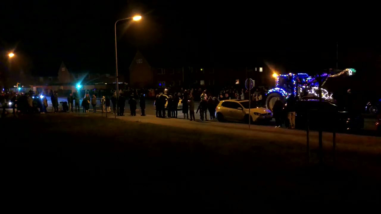 Weihnachts Lichterfahrt 2025 in Cuxhaven mit Jingle Bells Musik unterlegt.