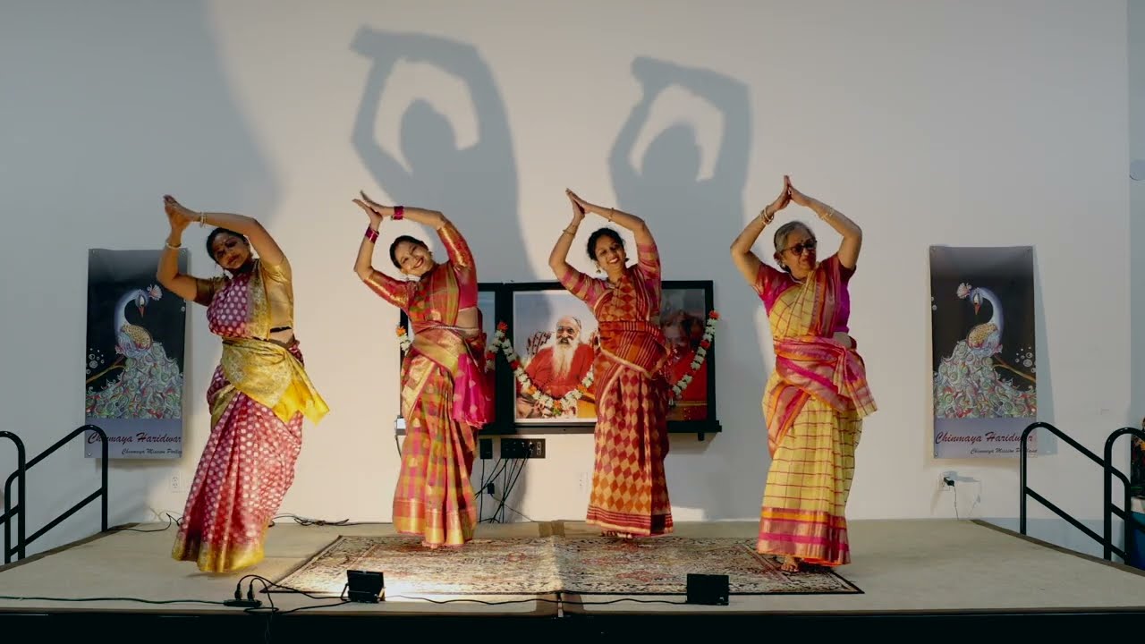 Hari Sundar Nanda Mukunda - Krishna Bhajan Dance Performance