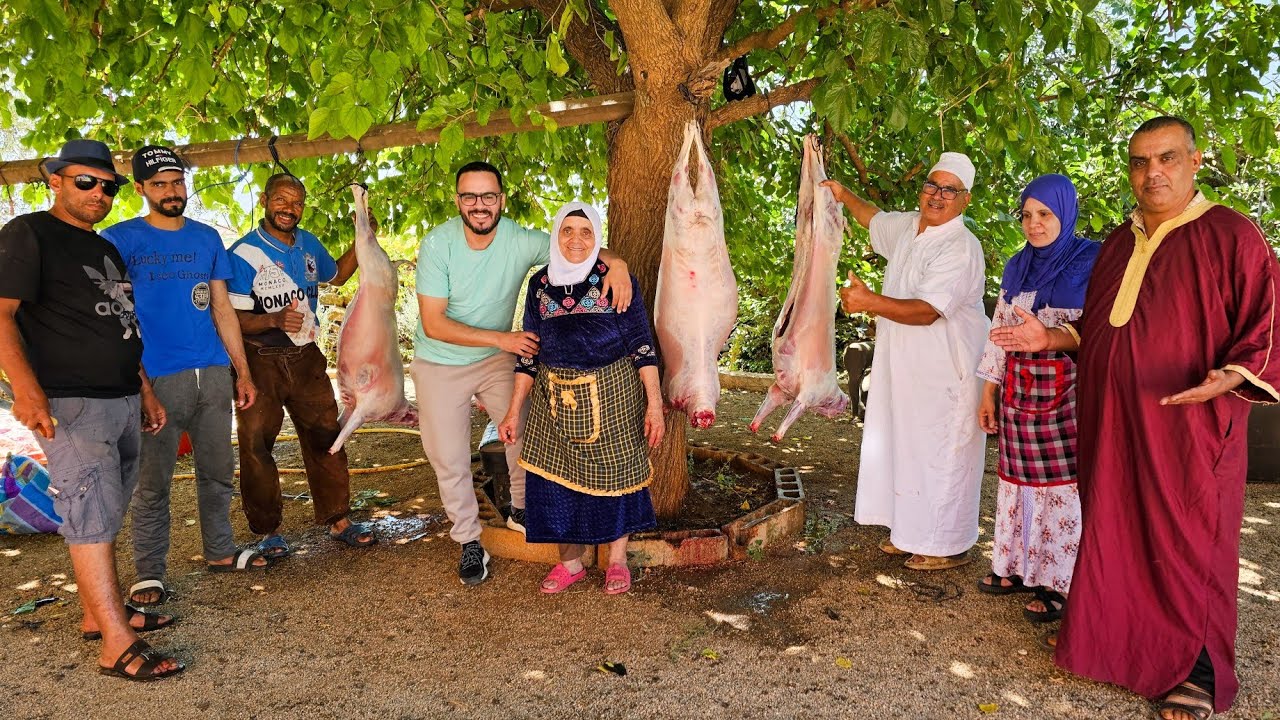 كلشي تخلع 😱 كالسين ما علينا ما بينا حتى خرج لينا 🪱 أجواء عيد الأضحى مع عائلة مربوحة