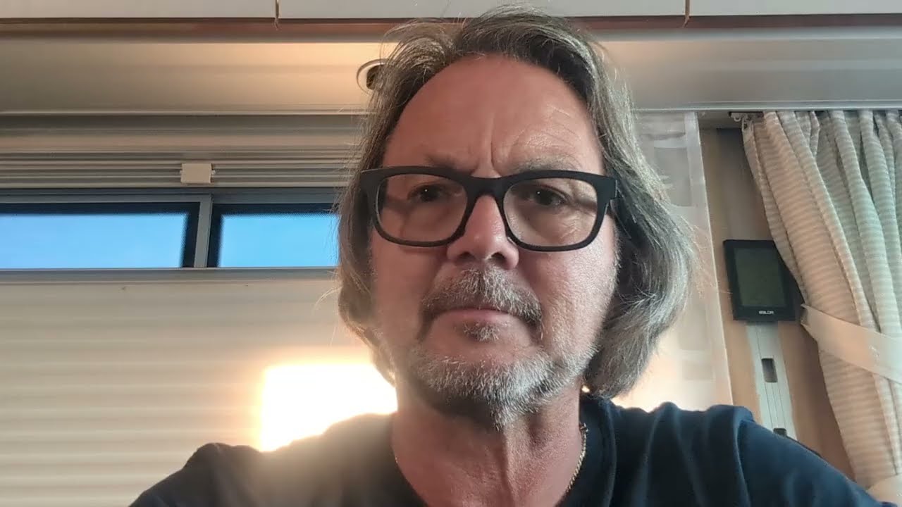 Malaga, Dieb versucht Camper zu beklauen!