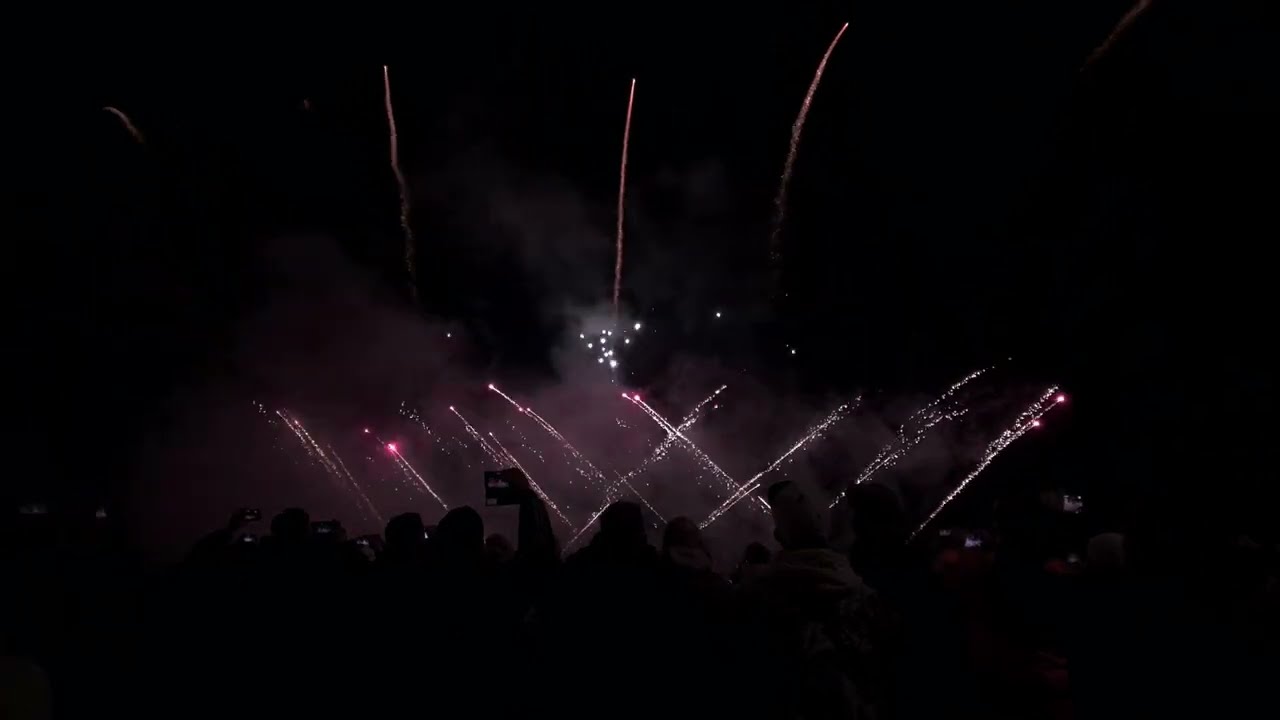 [4K] Eindshow vuurwerk demo Souman - Dutch Fireworks Professional 