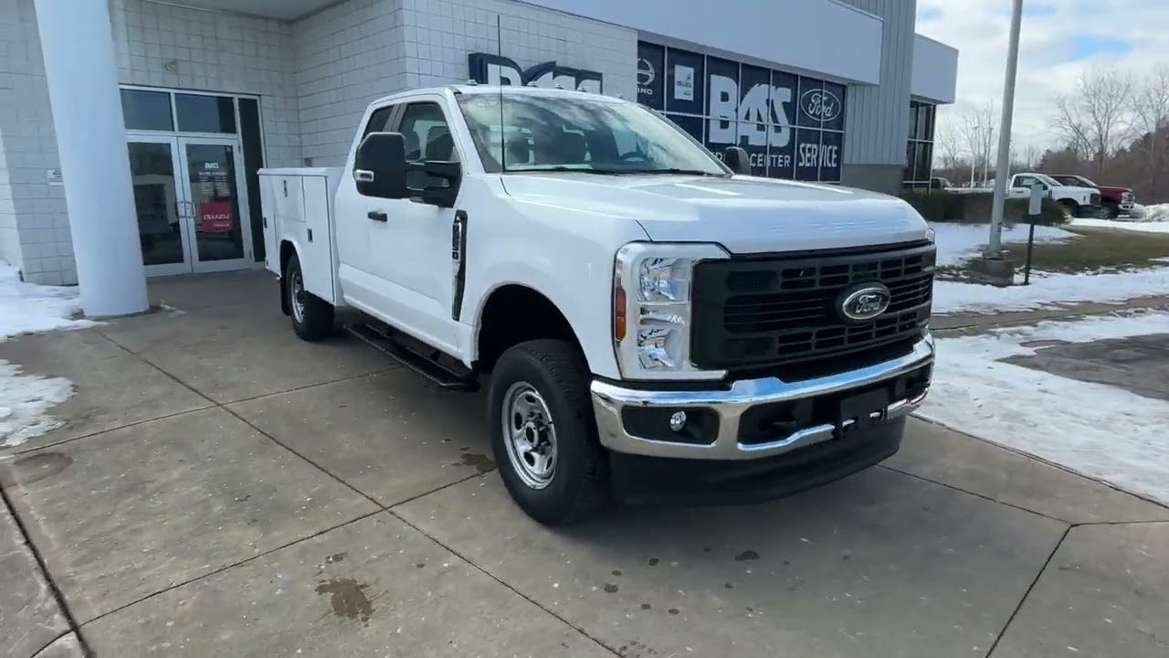 2026 FORD F250 SUPERCAB 4X4 WITH 8' READING STEEL SERVICE BODY FOR SALE