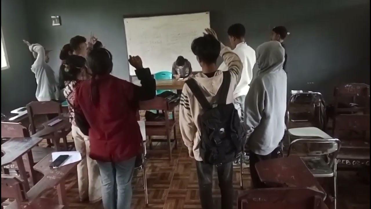 Tugas vidio bahasa Inggris Microthicing 