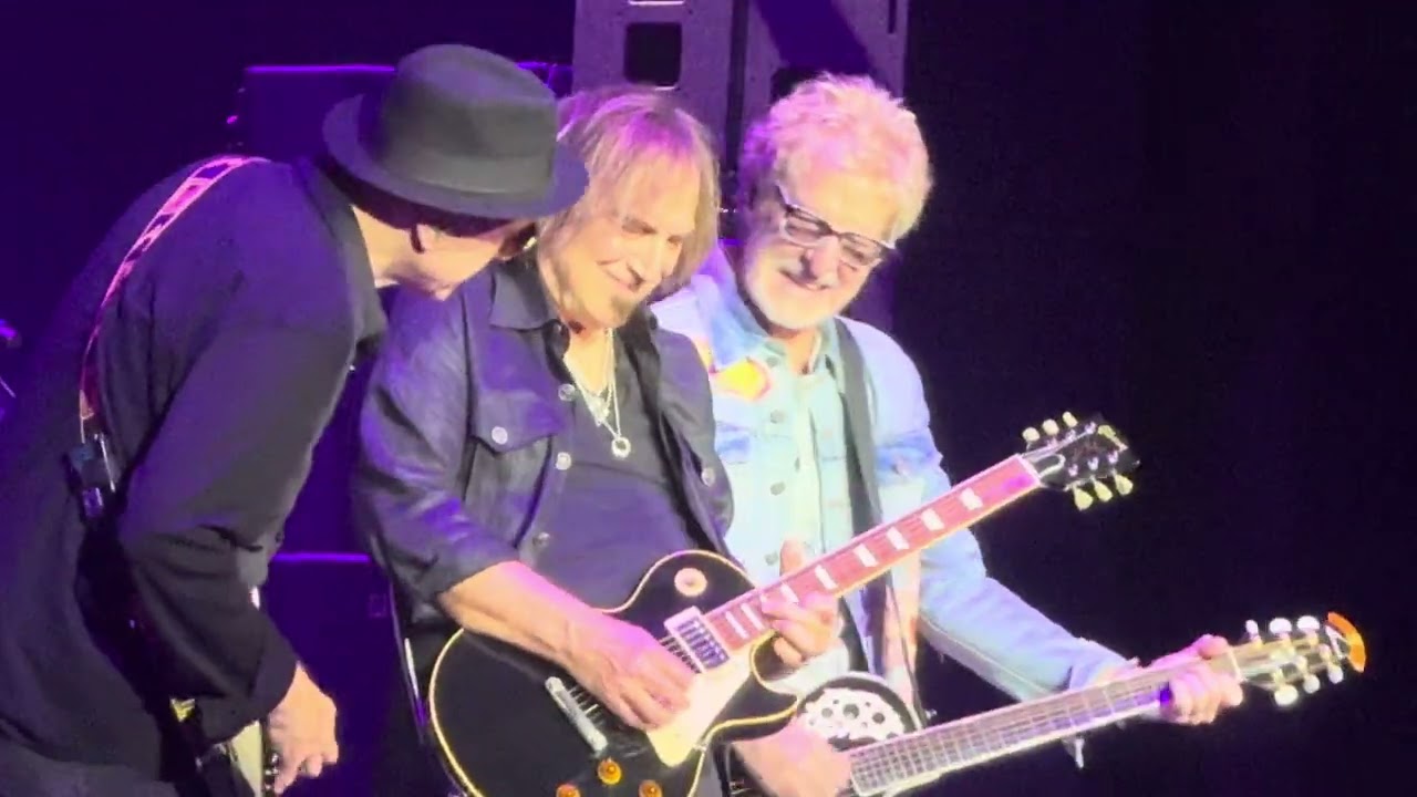 Kevin Cronin “Take It on the Run” 2/26/26 - Rock Legends Cruise.