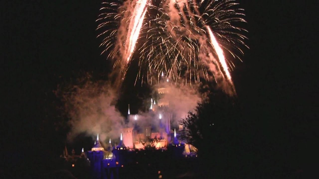 Disneyland - Believe in Holiday Magic  Fireworks Spectacular 2009 in XTREME HD