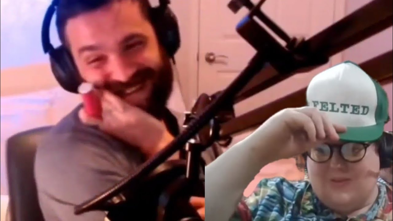 Andy Warski Shakes His Ass For Superchats