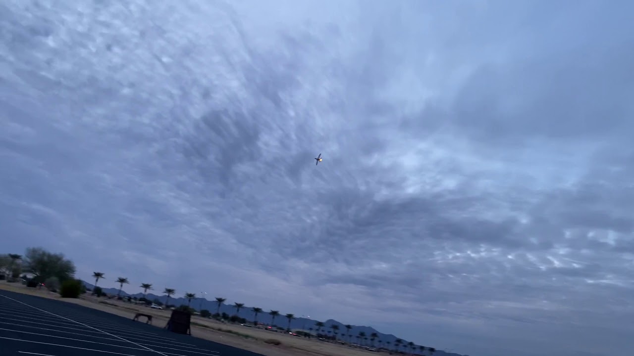 FW AVANTI evening flight