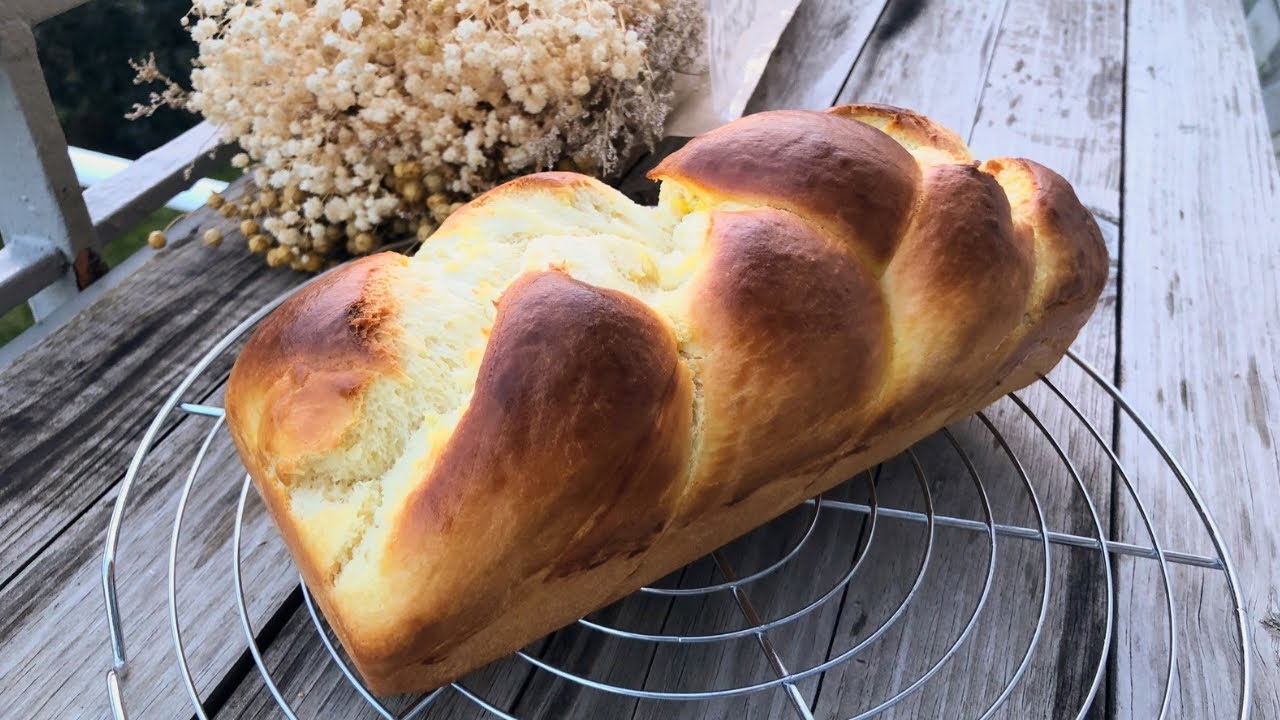 La recette de la brioche avec du mascarpone ultra moelleuse et filante.