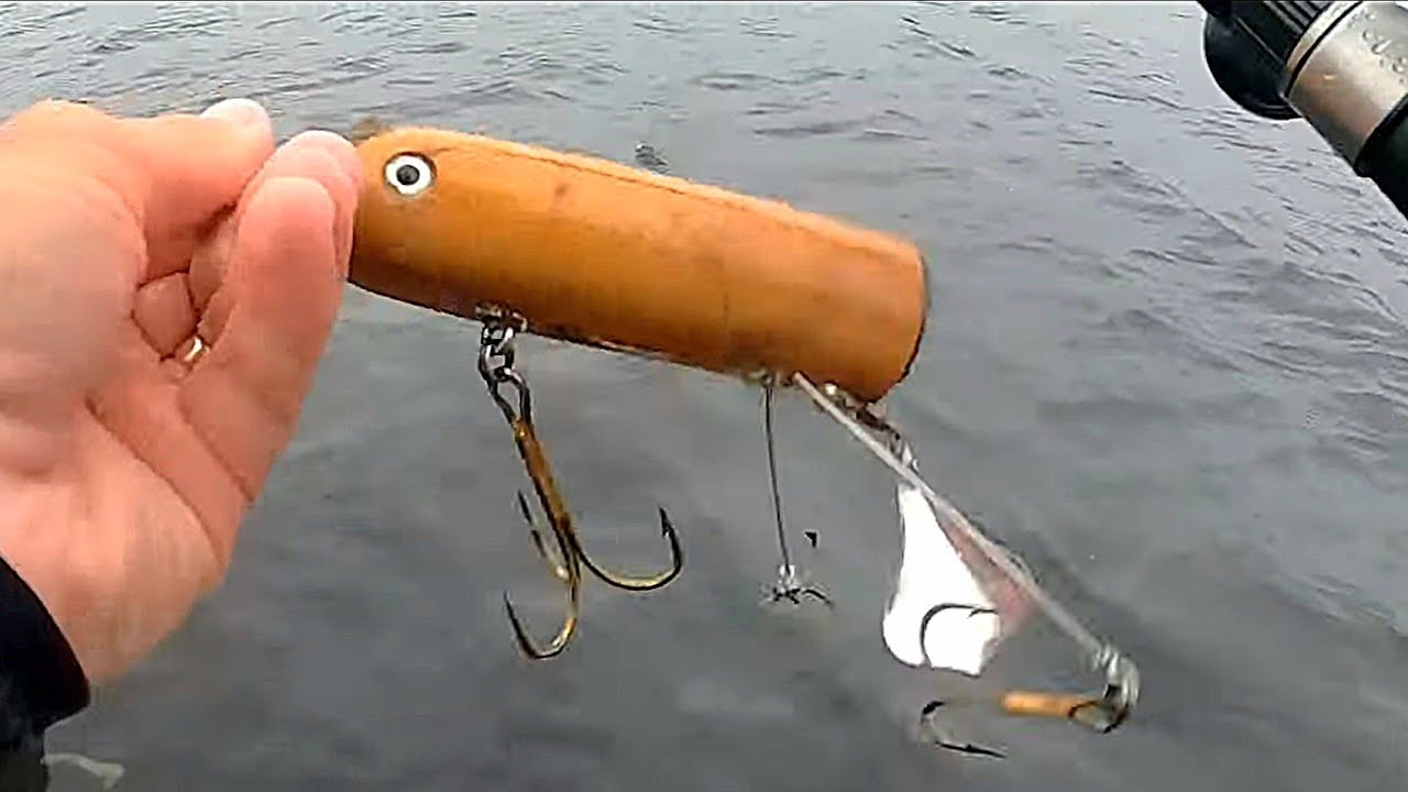 Does Color Matter On TOPWATER??