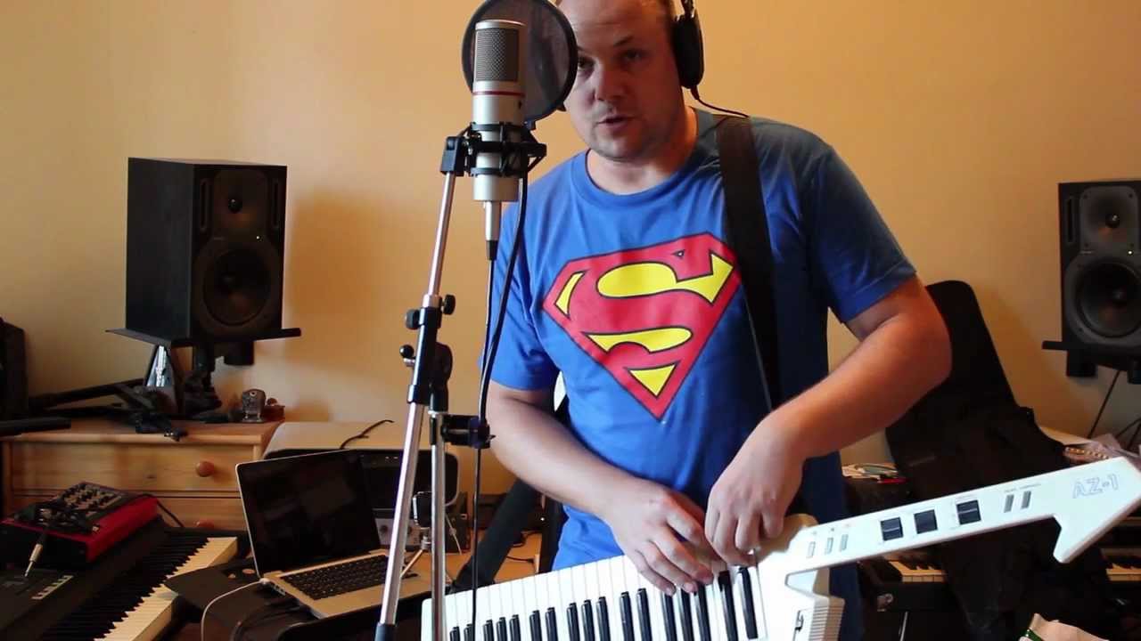 Mainstage 2 Demo - Casio AZ-1, Macbook Pro (Aron Romhanyi, 2012) (Speech edited)