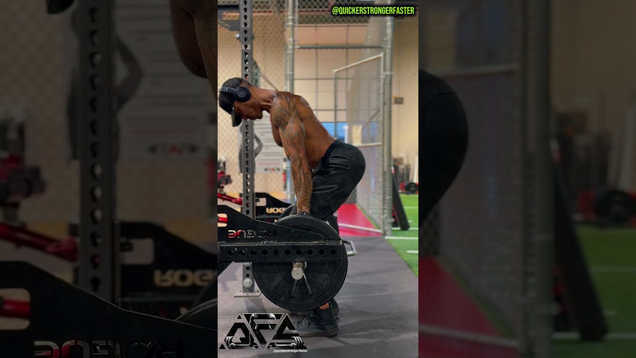 💥 HEX BAR ISO HOLD 💥 Train Like an Athlete. #athletetraining #sportsperformance