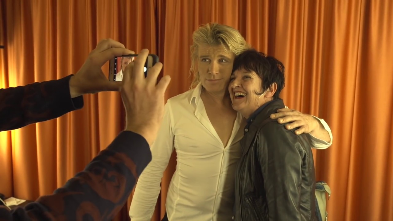 Loes bezoekt Hans Klok.