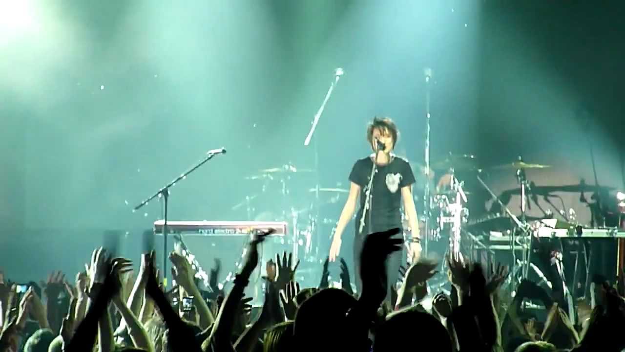 Земфира - Казанова (Arena Moscow 12.12.2011)