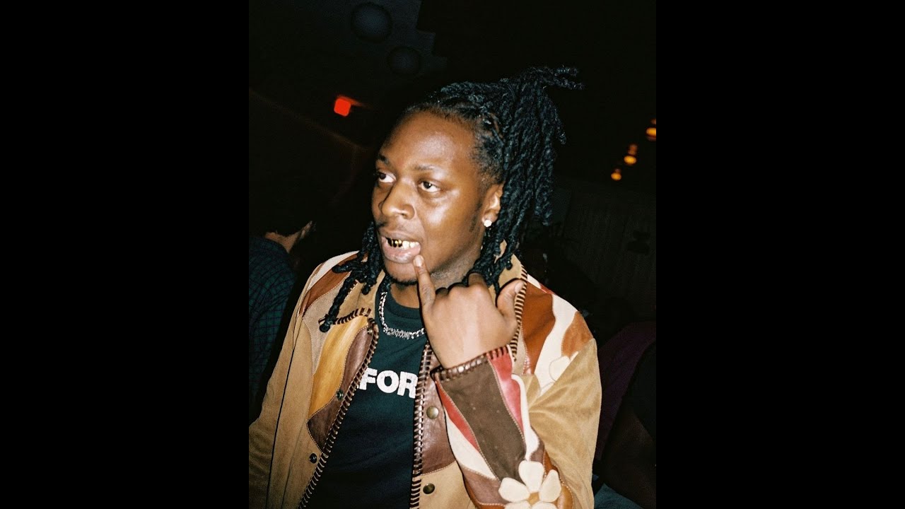 UnoTheActivist - Inside Dat Coupe