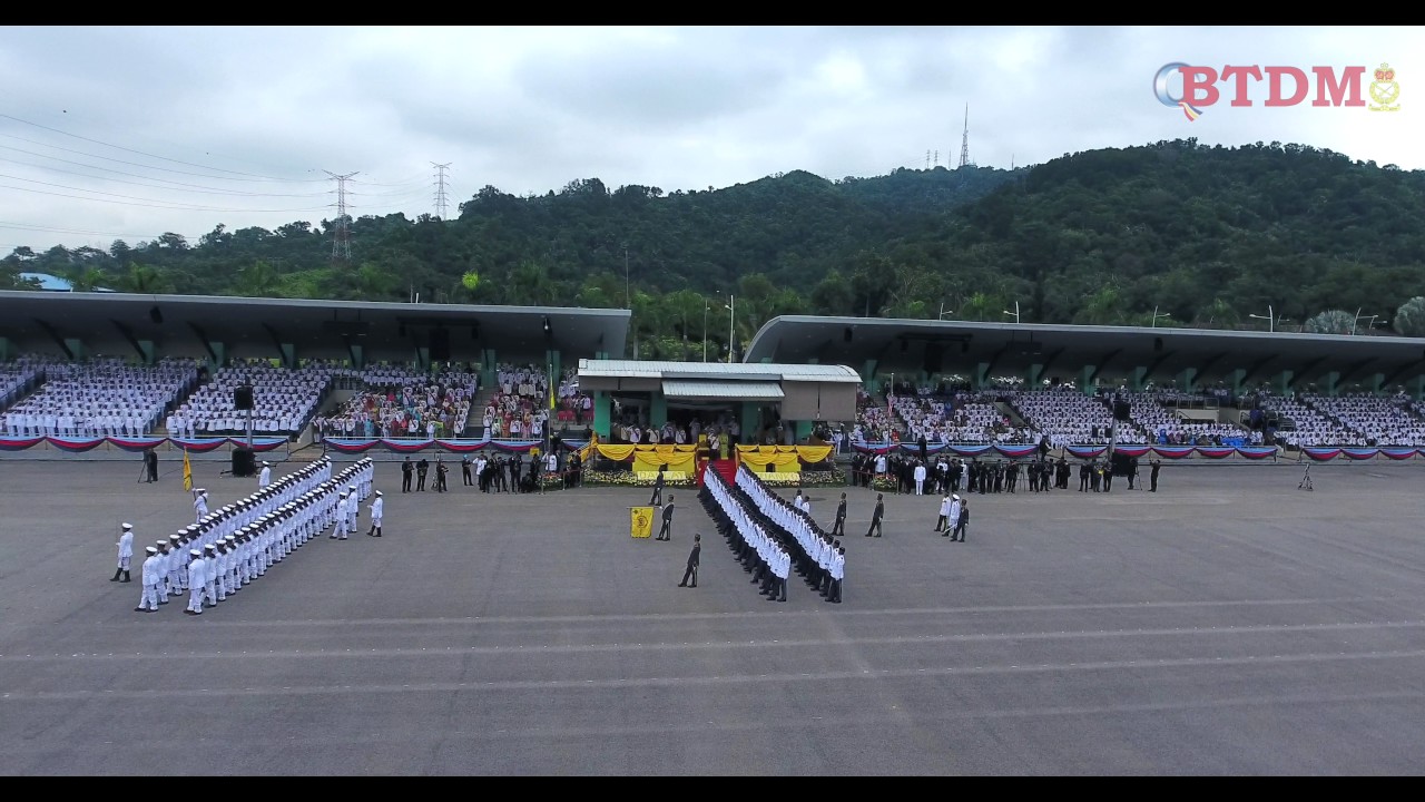Istiadat Perbarisan Menjunjung Kasih SPB YDP Agong XIV