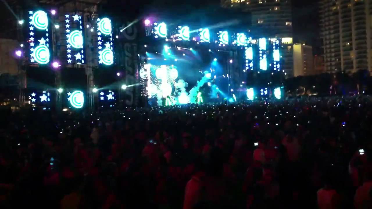 Ultra Music Festival 2011 Miami - David Guetta Live Part 7