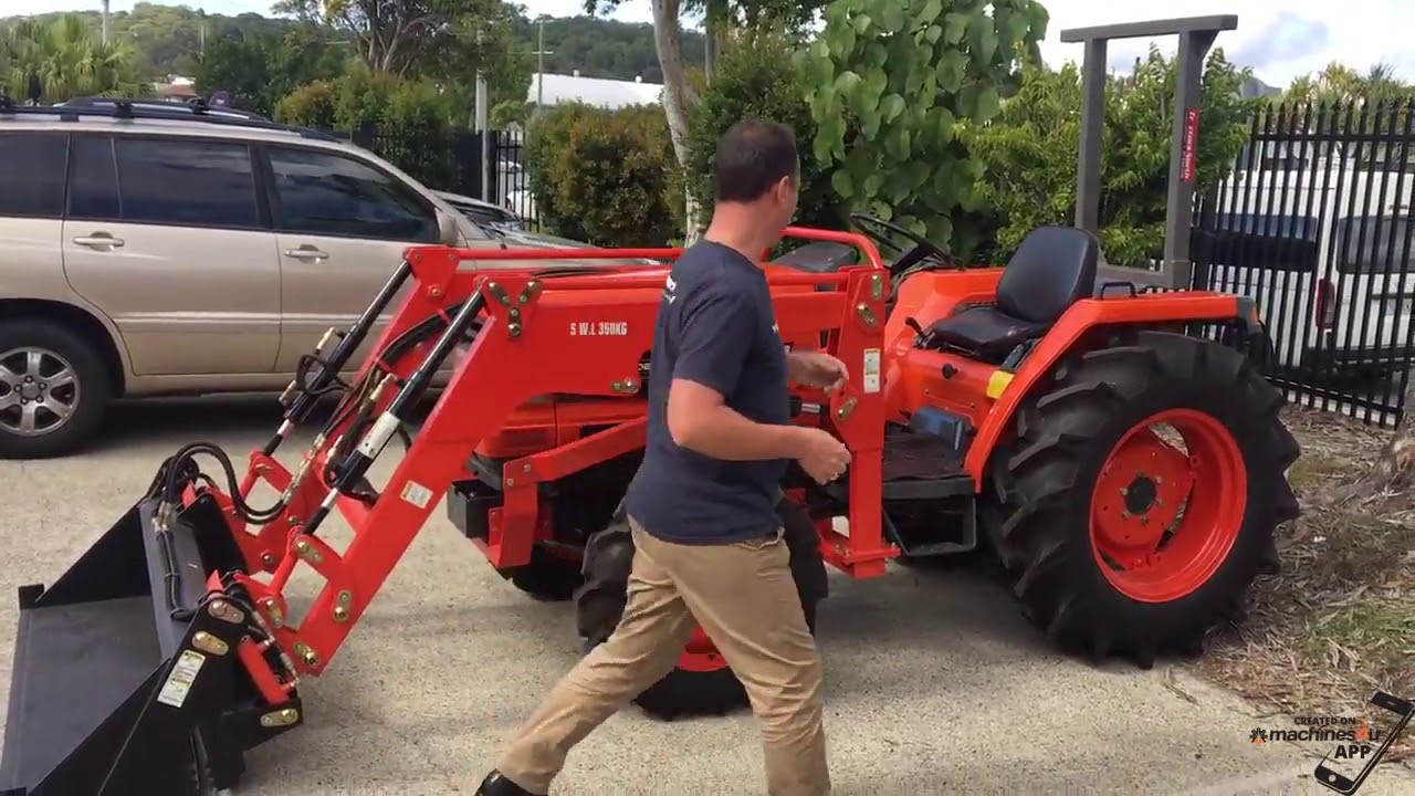 Kubota GL27 tractor