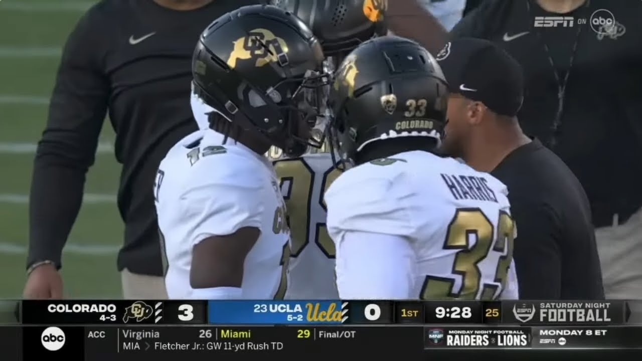 Travis Hunter snags 2 INTs in first half vs UCLA 😯