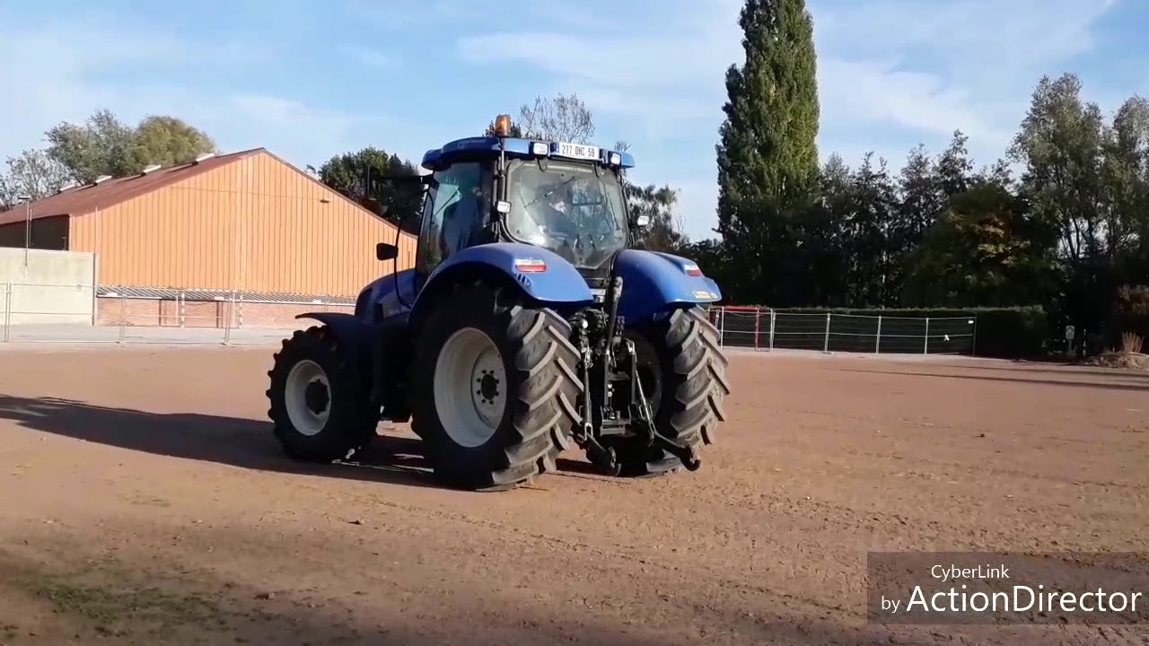 Cours de tracteur &agrave; l'Institut de Genech
