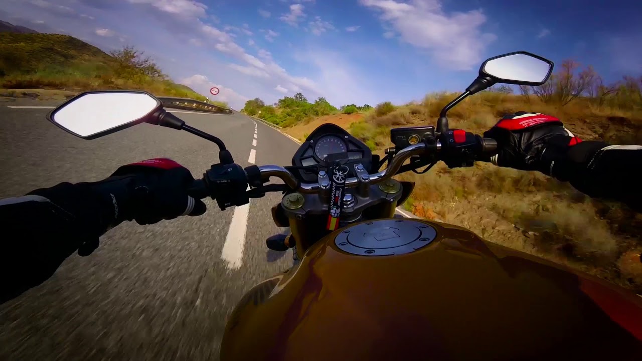 HONDA HORNET - LAS MEJORES CURVAS (TORVIZCON-CADIAR)