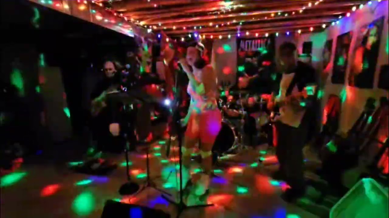 Halloween Party Band - Just A Girl